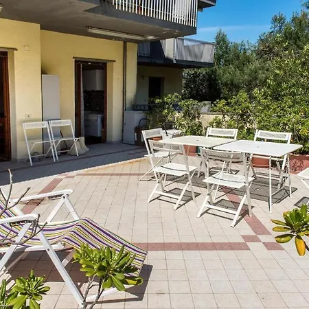 Trilocale Con Portico A 30mt Dal Mare, - M357 马瑟利